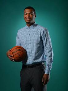 表现直接影 表现直接影