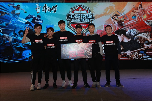 巨额支票背 巨额支票背