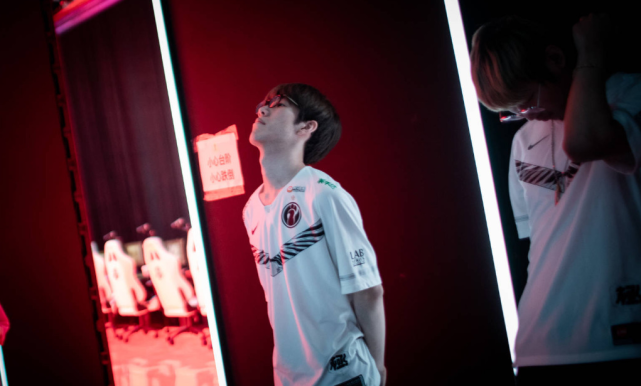 影响了整个 影响了整个