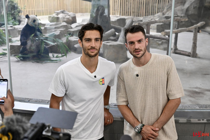 梅开二度 梅开二度