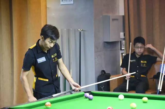 在球队中惊 在球队中惊